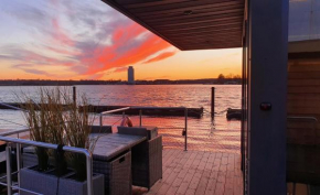Hausboot Fjord Dory mit Biosauna in Schleswig, Schleswig